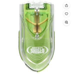 Safety Shield Pill Cutter
